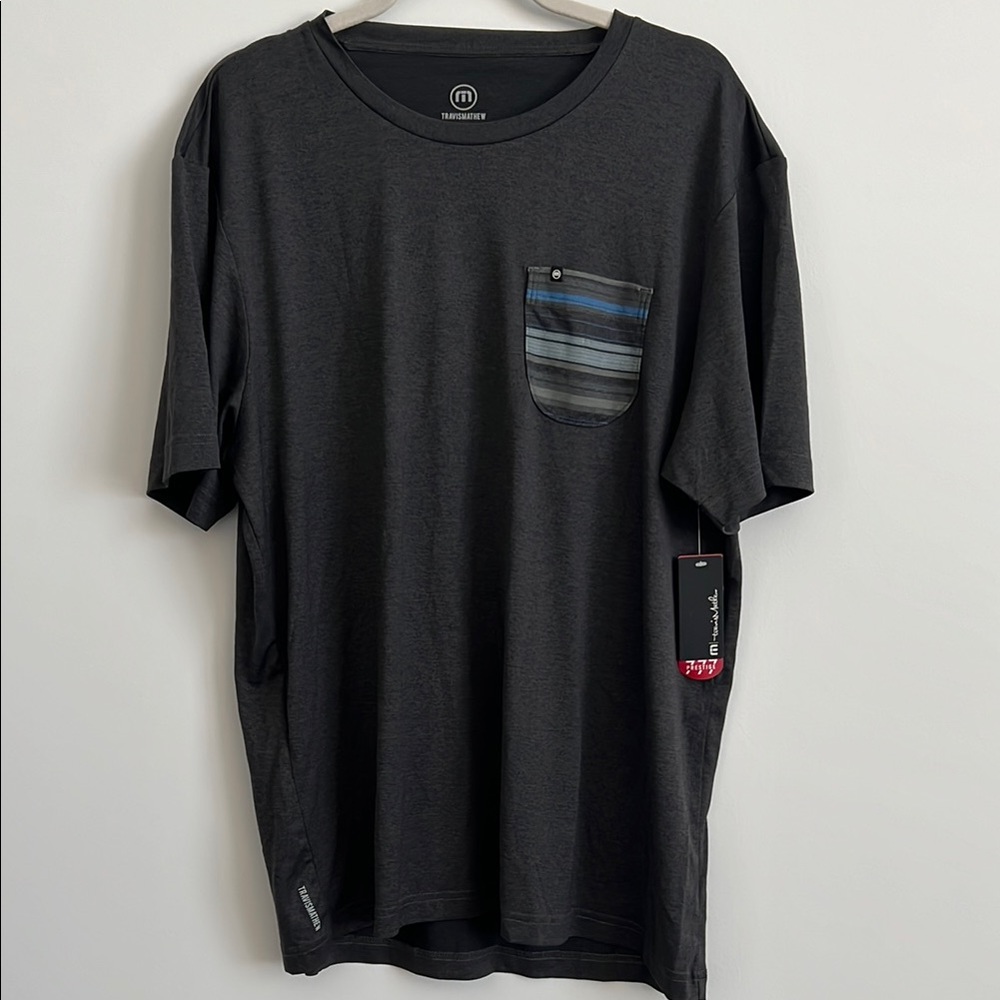 Men's Travis Mathew performance tee w/ Striped Pocket